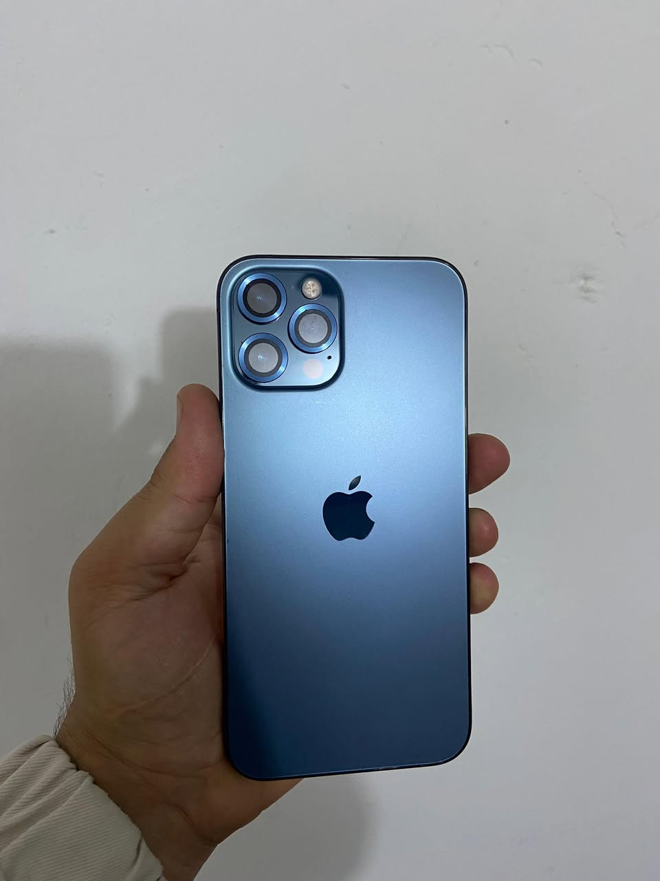 للبيع iPhone 12 Pro Max
🔹 الذاكرة: 256 GB

🔹 اللون: أزرق

🔹 النضافة: 90%

🔹 الجهاز شغال تمام وما بيه أي مشاكل

🔹 استخدام شخصي 

🔋البطارية 79 

💰 السعر: 530,000 دينار عراقي

📍 السعر قابل للتفاوض البسيط

📩 التواصل خاص او على رقم موبايل *********** 

العنوان الامين الثانية قرب افران السعادة
