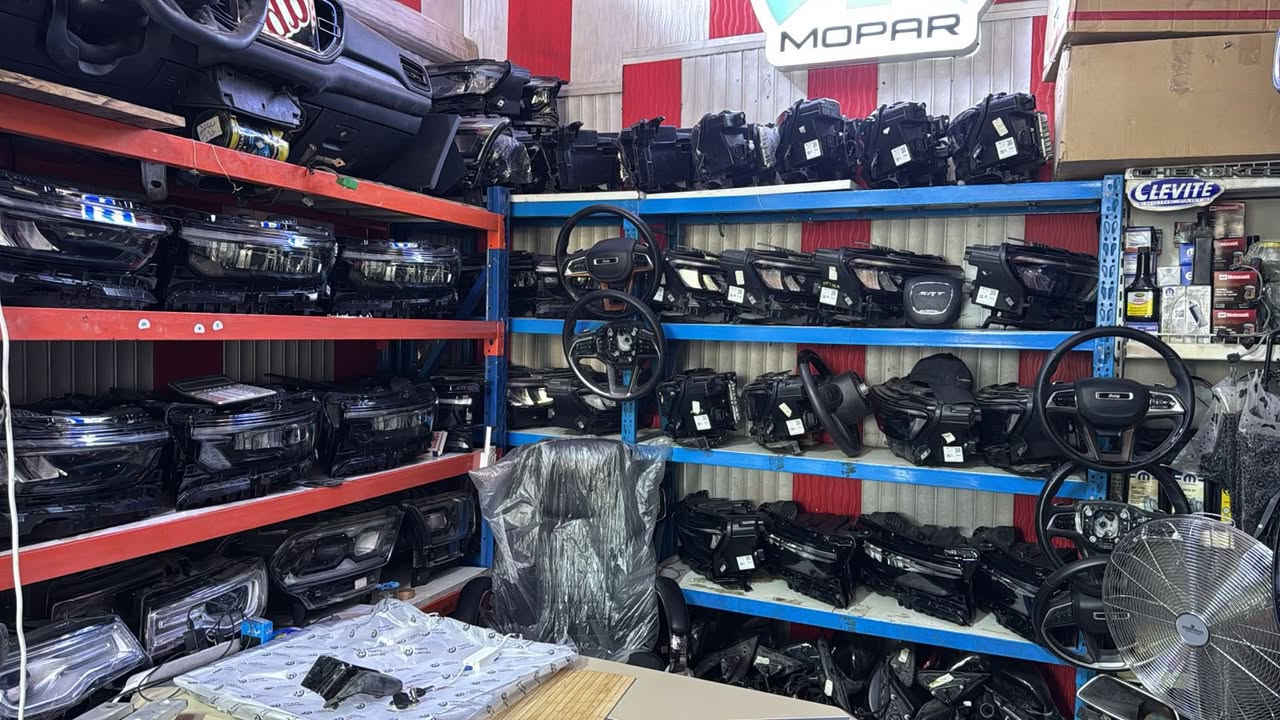 ***********
***********
***********
ساحه  الطيران  شارع  الجام   
ادوات  جيب  كراند شيروكي  2021  الى  2025
