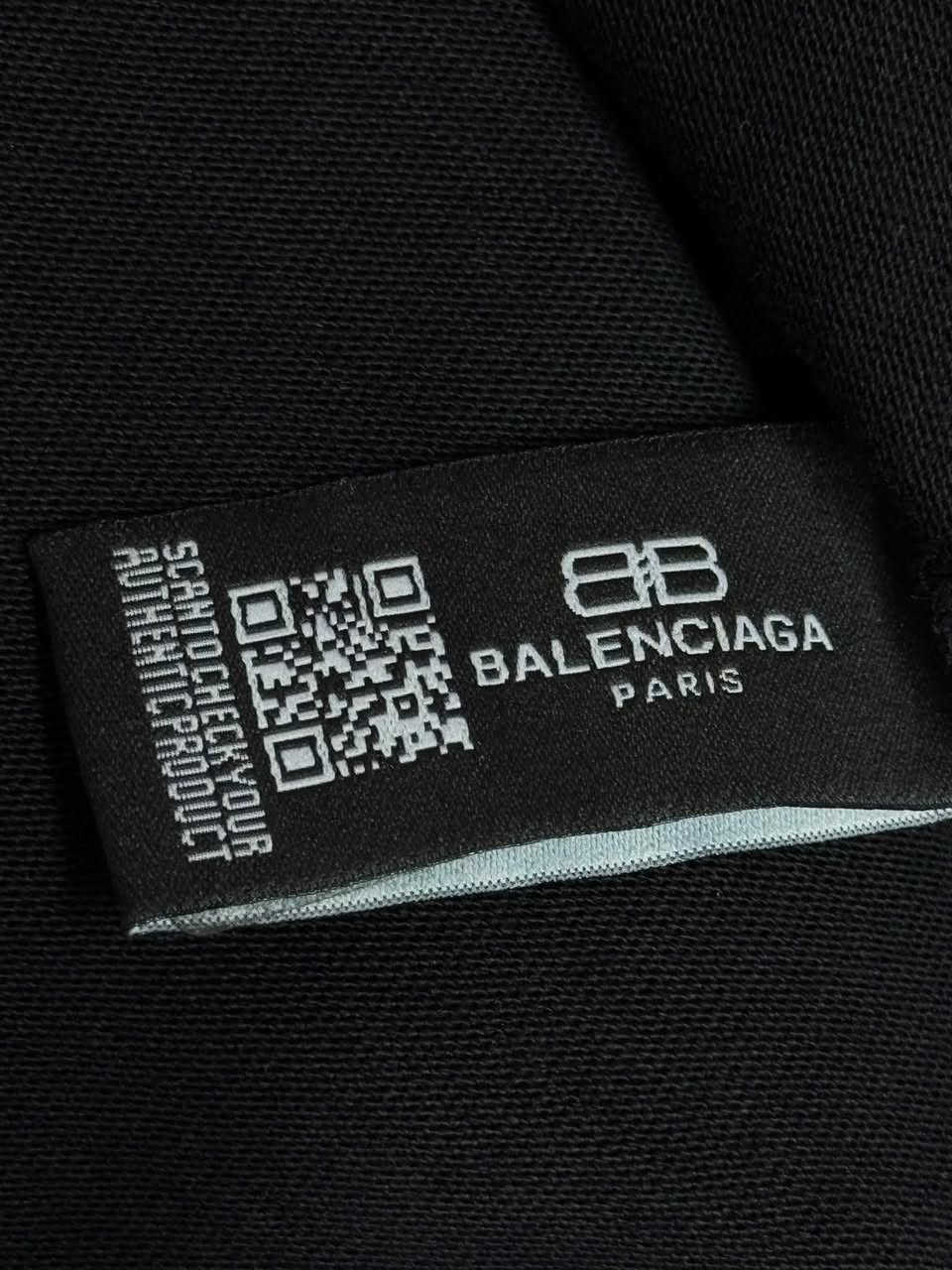 تيشيرت BALENCIAGA ‏اورجينال نضافة 100‎%‎

قياس : M

‏MADE IN Portugal

غير مستخدم

———————————————-

يوجد توصيل 🚚 ( بغداد - محافظات العراق )

☎️رقم الهاتف : ***********

للحجز - دايركت
