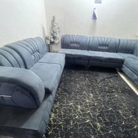 ديوان • عشر مقاعد • نظيف
