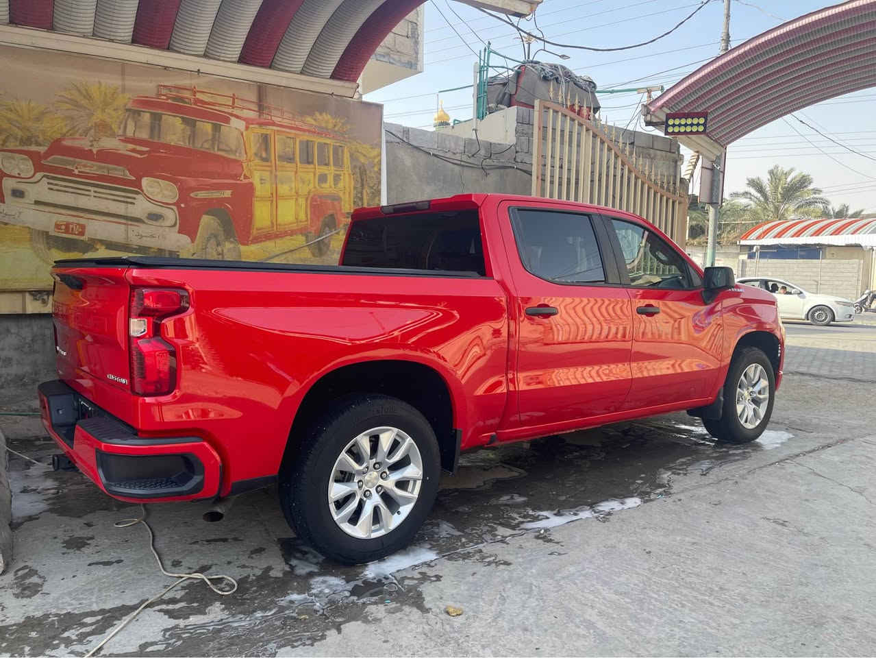 السلام وعليكم شفر سلفرادو موديل 23وارد امريكي تقرير غرق شغال جاهز مابيه نقص سياره جديده كلش حره بدون رقم حاضر للبصمه بكل مكان السعر اب 250وبيه مجال بصيط السياره باب طويل بدي قصير المرغوب محرك 4تيربو للستفسار *********** البصرة, العراق
