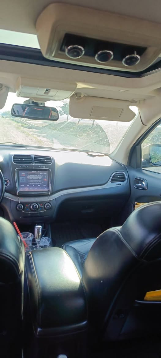 للبيع جورني موديل 2020 محرك 4 حجم 24 مرغوب 7 راكب مركزي موصفات فول 1 قطعا بدون دواخل محرك وكير بشرط ماشيا 96 كيلو سيارا اخول جديد سعر 173 ومجال بصيط وعليها غراما 25 ورقا تنزيل من حساب عنوان زاخو ☎️ للاستفسار 0771600696 *********** زاخو, دهوك
