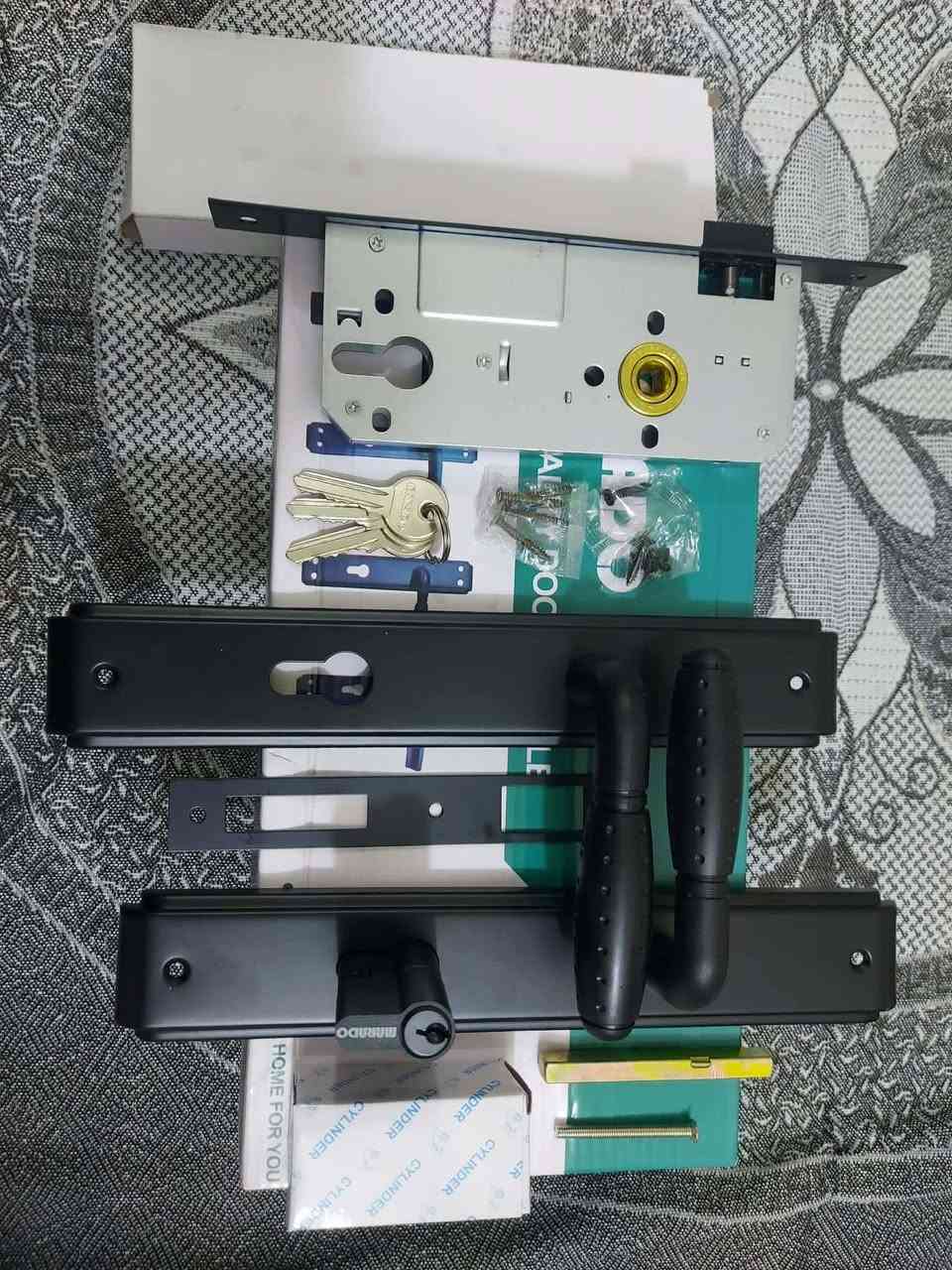 كيلون مال باب اصلي ايطالي 
شركة MARADO 
السعر 13 شامل اجور التوصيل
مكاني بغداد المشتل حي المعلمين 
***********
