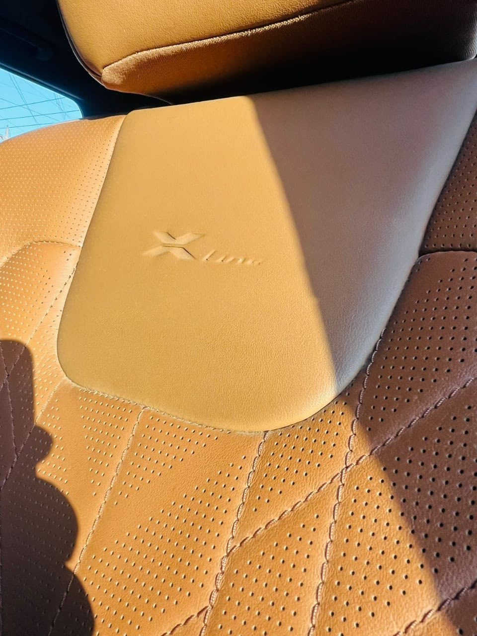 السلام عليكم كيا تيلورايد فئة Xlin موديل 2024 وارد امريكي  داخل جلد عسلي كشن منفصل
سياره فول مواصفات 1/1 5كامرات ماشيه 15٫000 رقم بغدادبأسمي تحويل مباشر 
⚠️مواصفات 
كشنات جلد 
كشنات منفصله 
كشنات تدفئه تبريد 
كشنات ذاكره خزن 
بانوراما قطعتين 
ويل جبير 
جنطه كهرباء 
سياره هواي بعد بيه مواصفات عنوان بغداد مدينة الصدر السعر 328 وبيه مجال هـ***********
