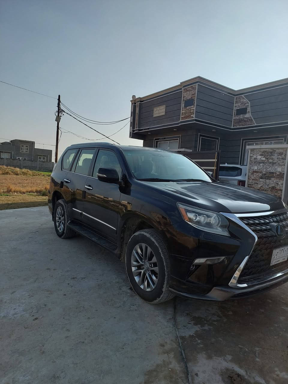 لكزز شكل البرادو رقم بغداد بأسمي ماشيه ١٥٠الف فول مواصفات كفاله عامه من تبديل وصبغ وبارد ومكينه وكير
السعر ٣٥٠ ورقه 
موديل ٢٠١٤
مكان بابل حله 
***********
