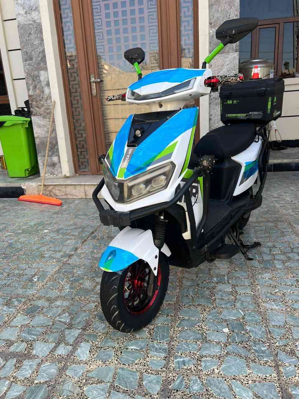 السلام عليكم للبيع
دراجه سكنس كوري 
2025 
بصمه سويج كرت 
دراجه بشرط ع فحص 
بيه جهاز لاسلكي 
بلوتوث 
خير من الله الدراجه 
السعر 580 وبيه مجال للشراي. 
اتصل وتدلل***********
