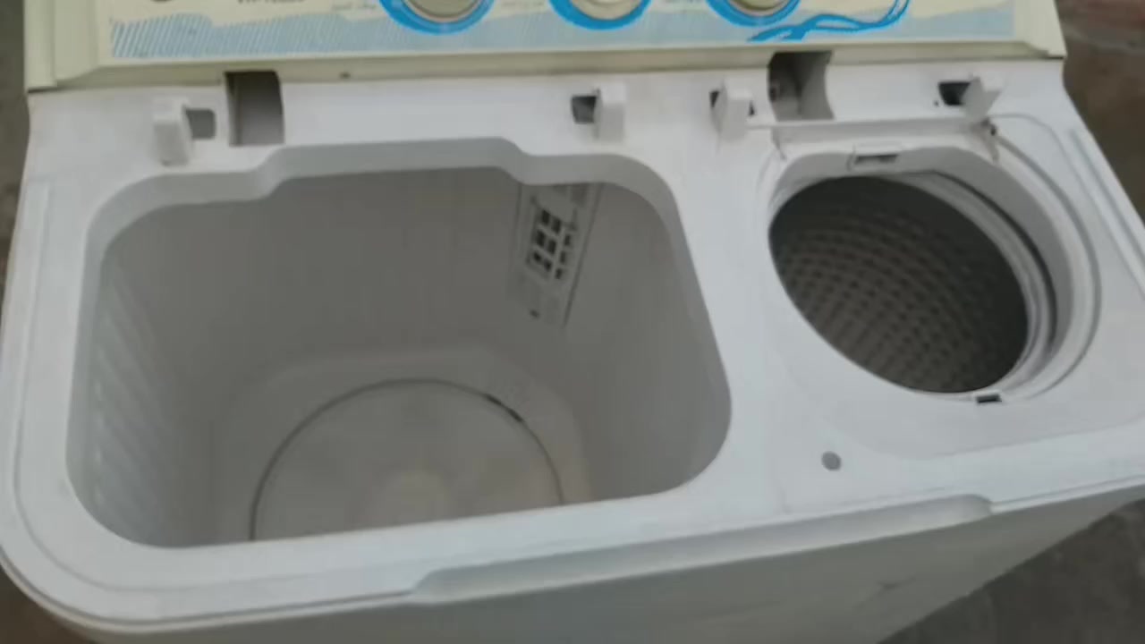 السلام عليكم غساله للبيع  بس التجفيف وكف ما اعرف اشبي سعره 35الف


**إذا كنت صاحب هذا الإعلان وتريد حذفه لأي سبب، رجاءا أرسل رسالة إلى الدعم الفني**