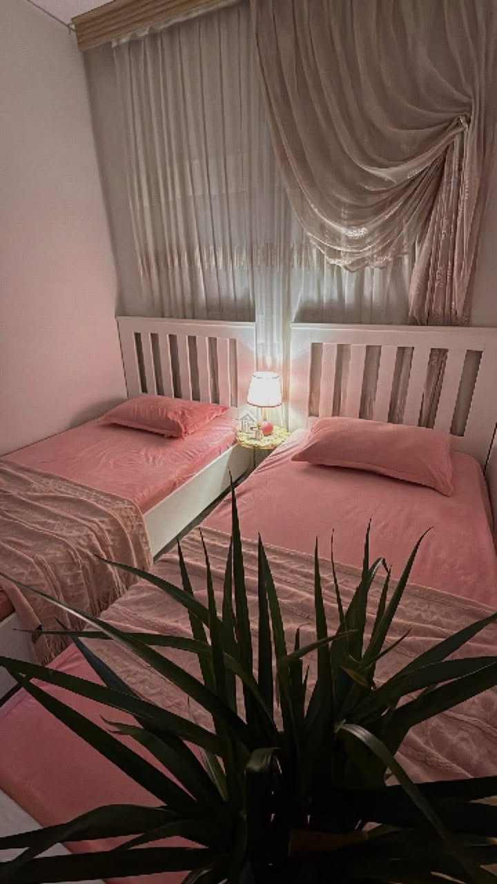 السلام عليكم
للبيع جرابي عدد اثنين ماركة أيكيا صناعة السويد الجرابي قوة ومتانة درجة اولئ استعمال كم شهر نظافة فول مثل ممبين بالفيديو

السعر بدون دواشك ب400 الف 

الوصل مالتهم موجود 

الشراي يتصل ع الرقم ***********

بسماية
