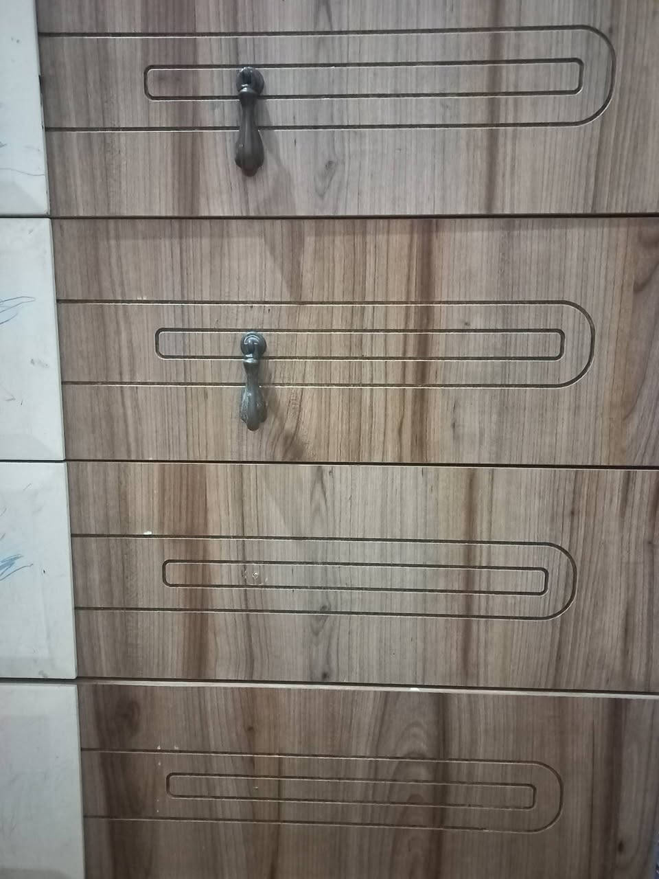 السلام عليكم
غرفة نوم سبع قطع تركية نضام سلايت مخزن نظيفة 
رايدة ب 600 الف الغرفة شغل درجة أولي ثقيلة 
للتواصل ع الرقم وات ساب ***********
مكاني بغداد زيونة
