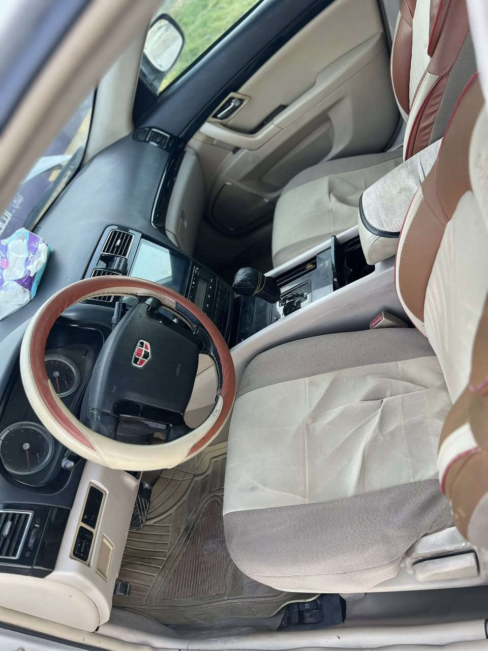 السلام عليكم ام كراند للبيع 2013 عليهة غرامات 3 مليون و 800 عندي وكالة عامة من صاحبهة وصاحبهة باربيل ابيع واقع حال اتكفل سرقة وعشائر السعر (35)اي ستفسار *********** مكلف بنشر
