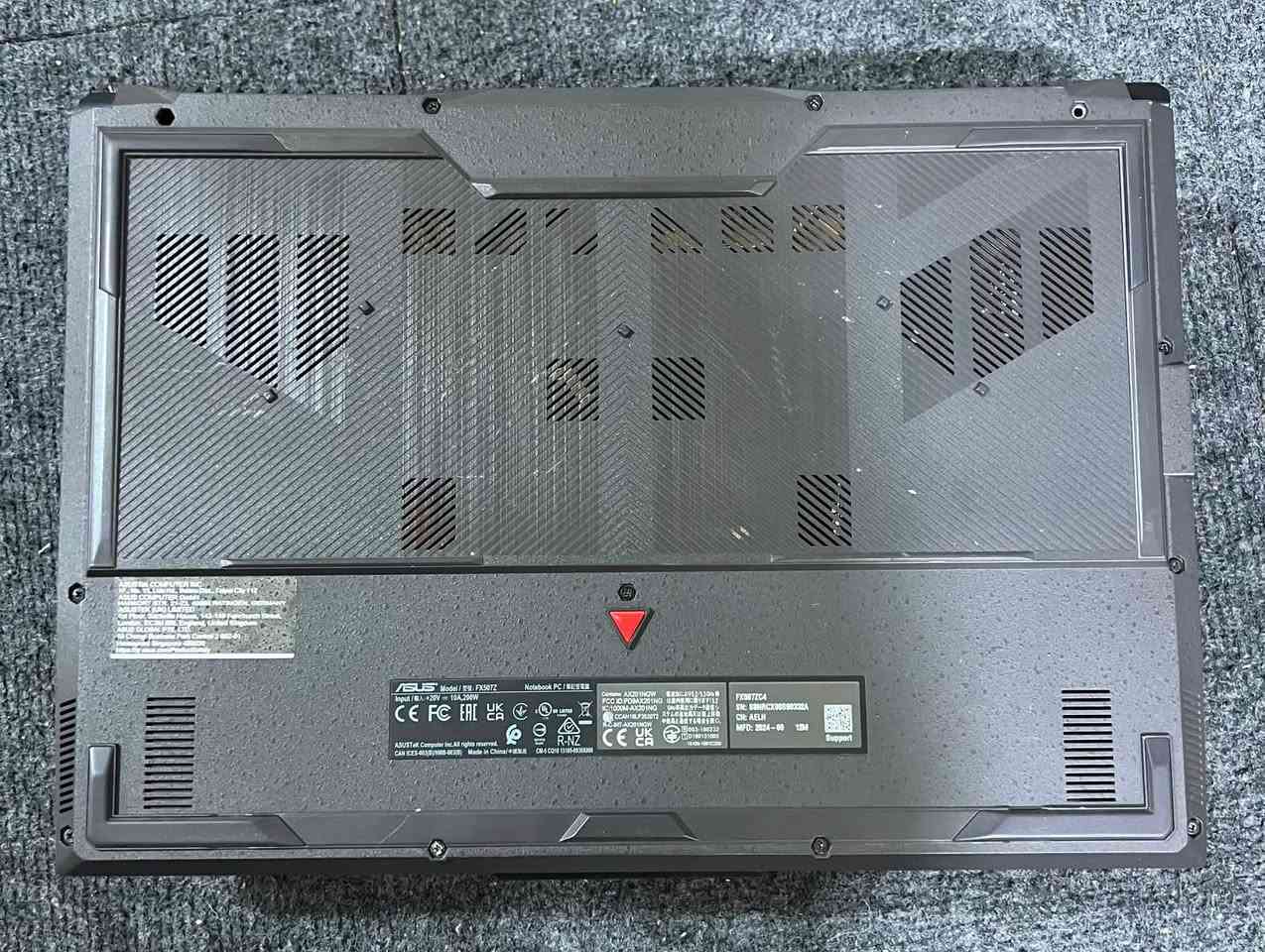 سلام عليكم لابتوب msi  شغال ومايعرض صورة وديته على ابو صيانة ماعرف يحله مراوح من اربط فلاته بطاريك زين تشتغل ومرات لا 

أبيع على وضعه ( بدون رامات ) 
ملحقاتة شاحنته الاصلية فقطط
سعره 150  الف ( موصفات موجودة )


**إذا كنت صاحب هذا الإعلان وتريد حذفه لأي سبب، رجاءا أرسل رسالة إلى الدعم الفني**