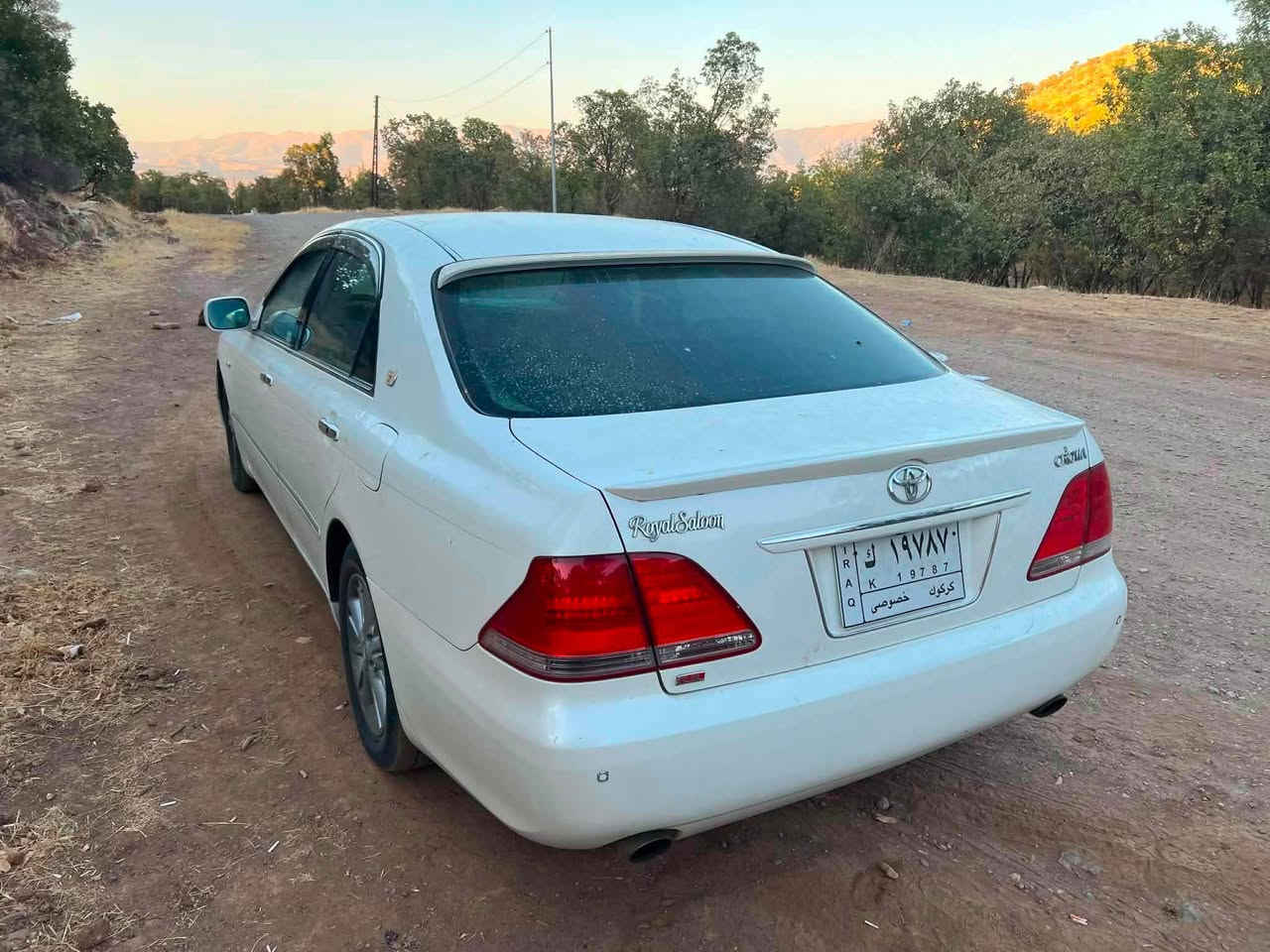 شاهينه ١٨٢ موديل ٢٠٠٥ 
ناوزه رده گه وره به كه وره 
٢ دوكمه يه موس موس
ديناري مه سروفي تيا نيه هه تابلي تازه يه
تازه ٤تايه ي لوكيشمان بوو به ستوه 
شاشه و به س مه ره شه 
ته بريت ساردو كه رم به شه رت
سه ياره كه قرچيشي نيه من به شه رتي ئه وه ئه ي فروشم سه قفي بوياخ نه بيو حيزاميش نه بي 
كودي بوو كراوه سه ياره هي خزميكي خومانه هه موو كياني به شه رت الوكور ناكه ين ته نها فروشتن
سعري قوفلي ٦٢ كه لاي بوو مه عامه له تيلم كه به 
سه ياره كه بي نوقسانيه 
***********  سليماني السليمانية, العراق
