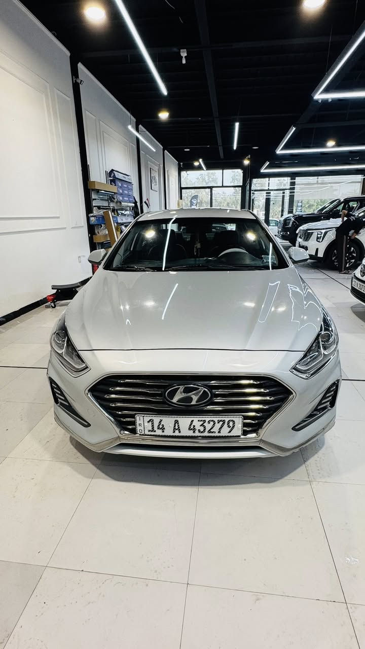 السلام عليكم سوناتا مديل  20 كوري  سياره كفاله حته صبق بيه بس بارد قليل  سياره مال بيت رقم بصره مكينه الفين بانزين جاهزه من كلشي سعر 168 وبيه مجال والاستفسار اكثر اتصال على رقم *********** مكاني البصره القرنه بني منصور
