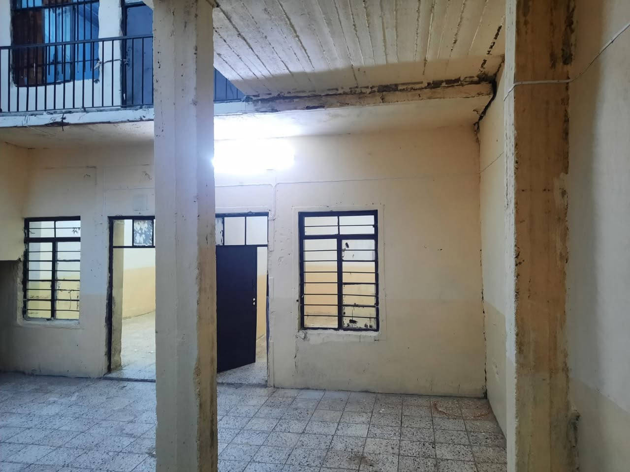 بيت للايجار في منطقه اصلاح الزراعي خلف جامع العبادي شرقي  يحتوي علئ 5غرف ومطبخ ومشتملات داخل عوجه سعر ايجار 225الف

رقم الاول ‏‪***********‬‏

رقم ثاني +964 770 201 8973
