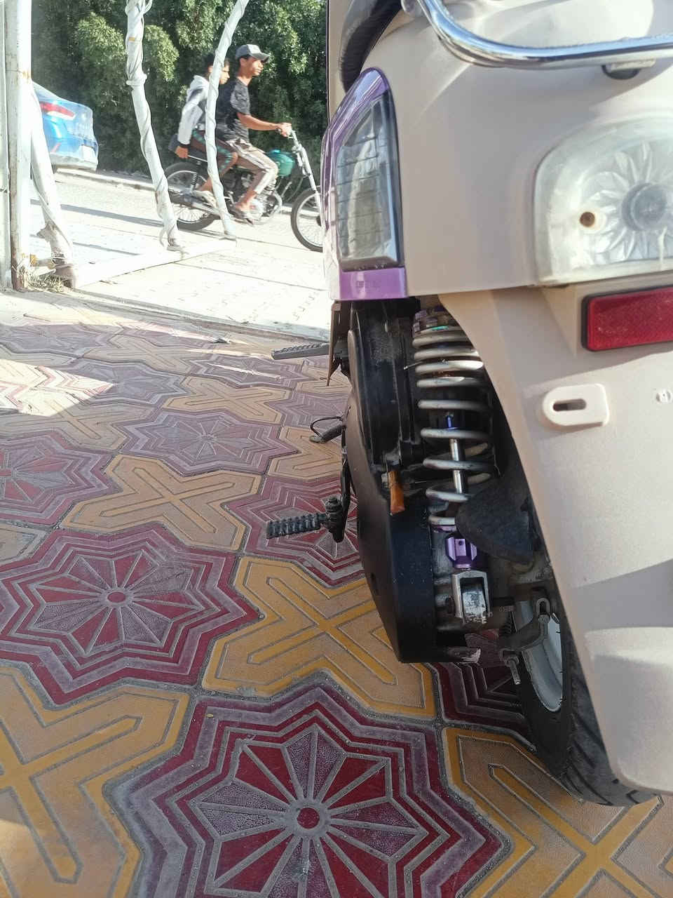 سلام عليكم من رخصت مدير الكروب درجة بوليس للبيع رجعانن الا مو ششراي لا يخابر دراجه نضيفه الله شاهد تجي وتفحص بيدك سعر 700بيها مجال تواصل ‏‪‪***********‬‬‏
