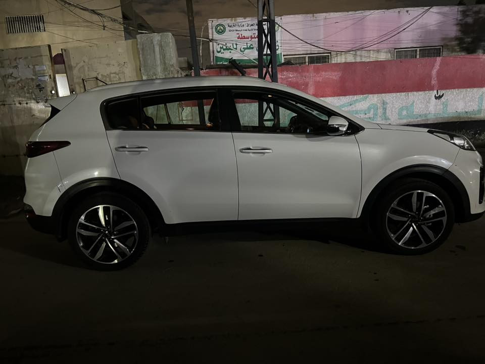 سبورتج خليجي 2020 ماشية 80 سياره مكفوله من الصبغ والتبديل فقط بارد على كد 4 اصابع بالجاملغ الامامي الايمن
مكاني مدينة الصدر ***********
