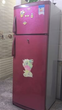 ثلاجة ٢٢قدم السعر ١٥٠الف  بغداد الشعب 07701687584