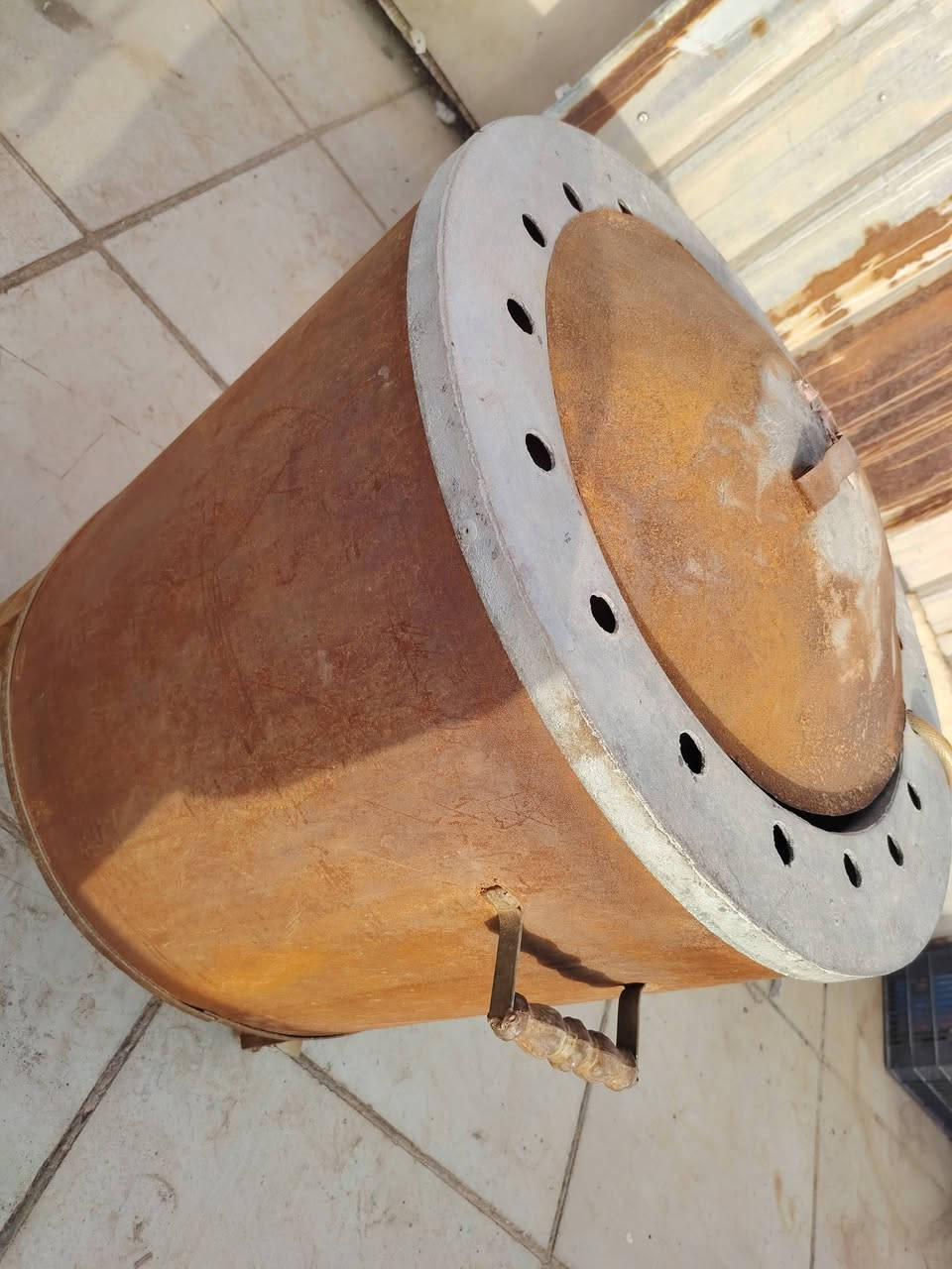 السلام عليكم هذا تنور سعر ٥٥ مابي شي بس صاير عليه مطر جديد  مكنسه ١٠ بسكل يواحد يريد بلاش بس مفصخ


**إذا كنت صاحب هذا الإعلان وتريد حذفه لأي سبب، رجاءا أرسل رسالة إلى الدعم الفني**