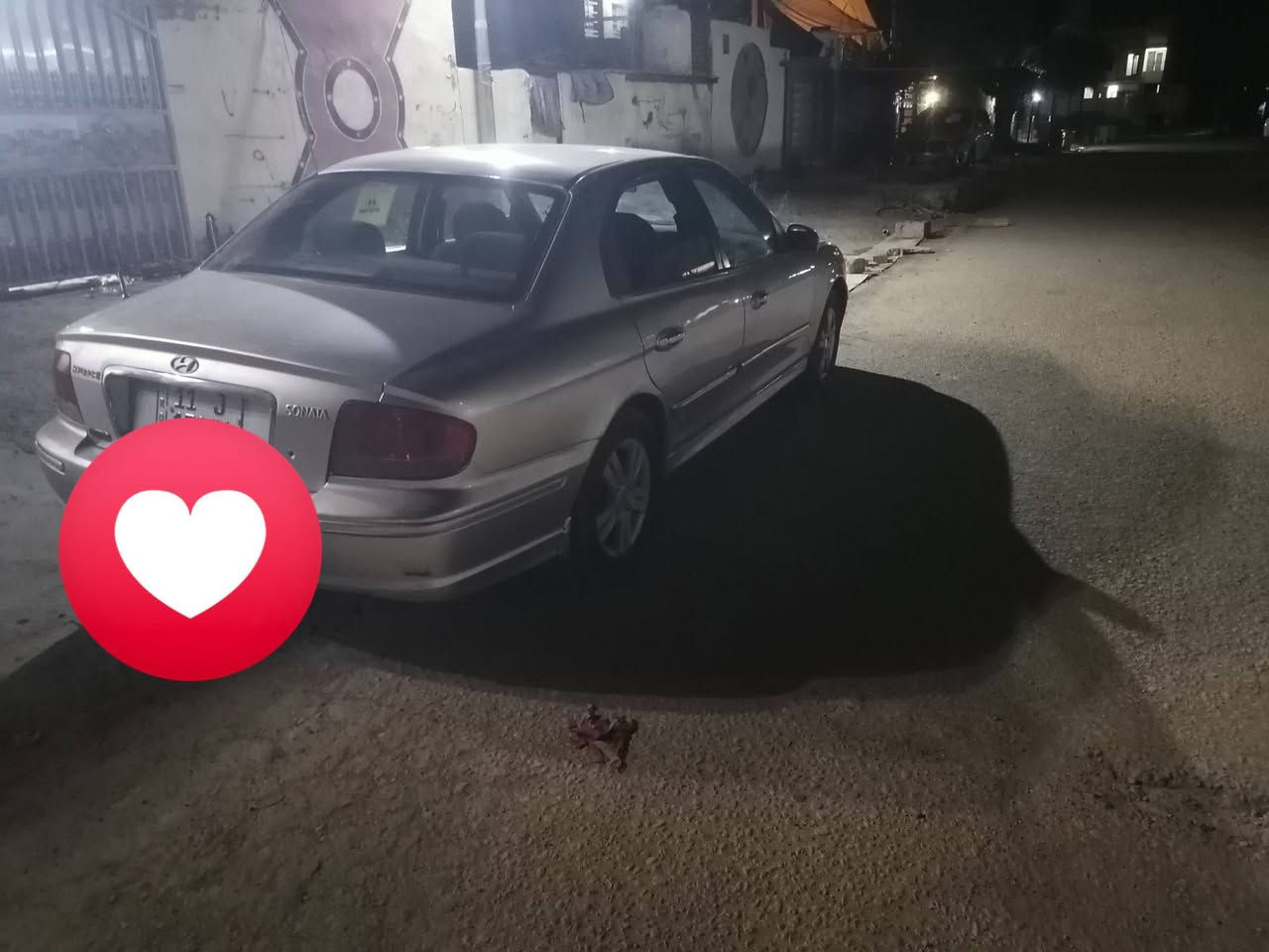 سونتا موديل ٢٠٠٤
رقم بغداد انكليزي بإسمي هزه رقم كله جديد
مكينه 2000
كير اوتو ماتيك 

جامه جديده باتري عبوه فيتم بم كله جديد جديد

تخم تاير 

ينتر لوك ريموند 

بدون خياسات ولا تعديل بارد

السعر ٤٥ بيها مجال قليل ***********
