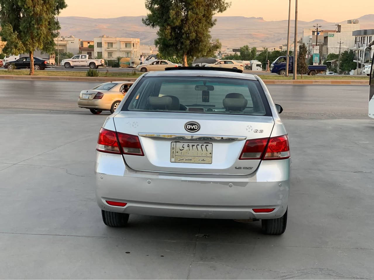BYD G3
٢٠١٣
گێڕو مەكینەی كرۆلا  بەشەرت
گێڕ ئۆتۆماتیك
سڵایتە چوار جام كارەبا شاشە ئەیپاتە
سەنەوەیە ڕەقەم ئەسڵیە ئەولیاتی بەشەرتە
بەشەرتی مووس و بڕاوە 
كارەبایاتی گشت گیانی ئیش ئەكات 
نرخ :٢٥ و مەجال ماڵی فەقیرە 
شوێن :سلێمانی  ڕاپەڕین 
ژم: *********** السليمانية, العراق
