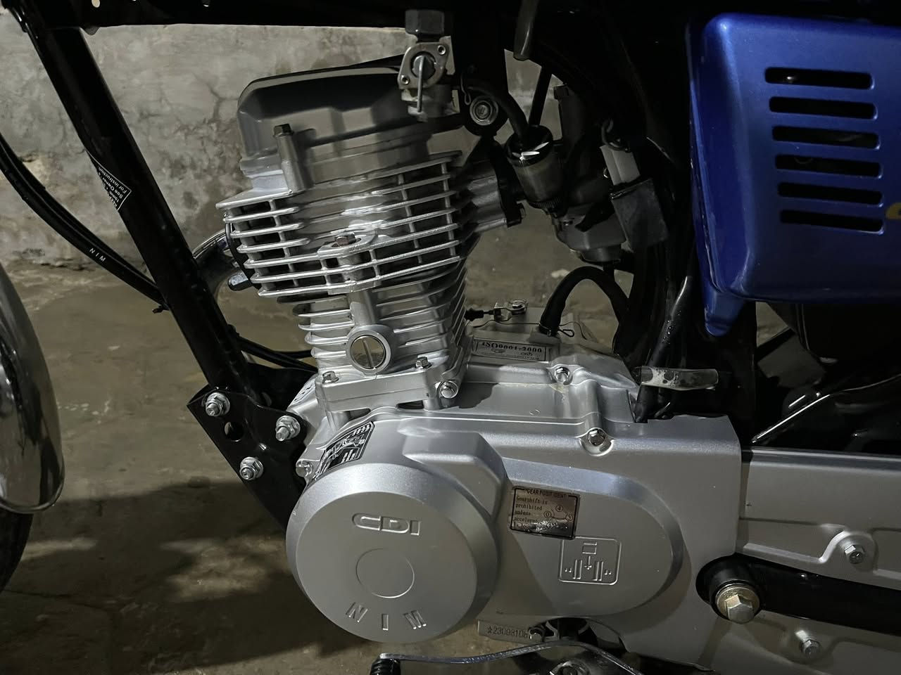 السلام عليكم اعيد بسبب الوعود الكاذبه دراجه 4 كير نامه امتياز موديل 2025 دراجه صاله 15 يوم جبته من وكيل ومطلعت بيه شي قليل ماشيه 400 يعني الف مماشيه بعده جديده هاي التبديله ثانيه من بعد الشركه امزويل شرط كهربائيات شغاله  نقص مابيه دراجه كامله مكمله وياه ورقتين اصوليات  مكفوله كفاله عامه من تاير للتاير اعيد دراجه جديده من الوكيل مماشيه جديده زيرو تبديله ثانيه للدهن ورقتين وياه اصوليات الي يدور حار ومكسب ورخيص لايتواصل وياي ولاتكسرون بحلال العالم رجاءا الدراجه جديده ومعتني بيه مكاني بغداد حي اور *********** متواجد خاص و وتساب شرط تجي وجيب وياك فيتر وتشلع عيوني وتاخذه وملاحضه ممشتغل بيه دلفري ابد
