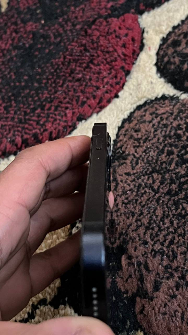 سلام عليكم
ايفون 12 عادي للبيع
الذاكرة 128 
نموذج M
مبدل بطارية فقط 
السعر 450 و بي مجال 
مكاني كربلاء 
***********
