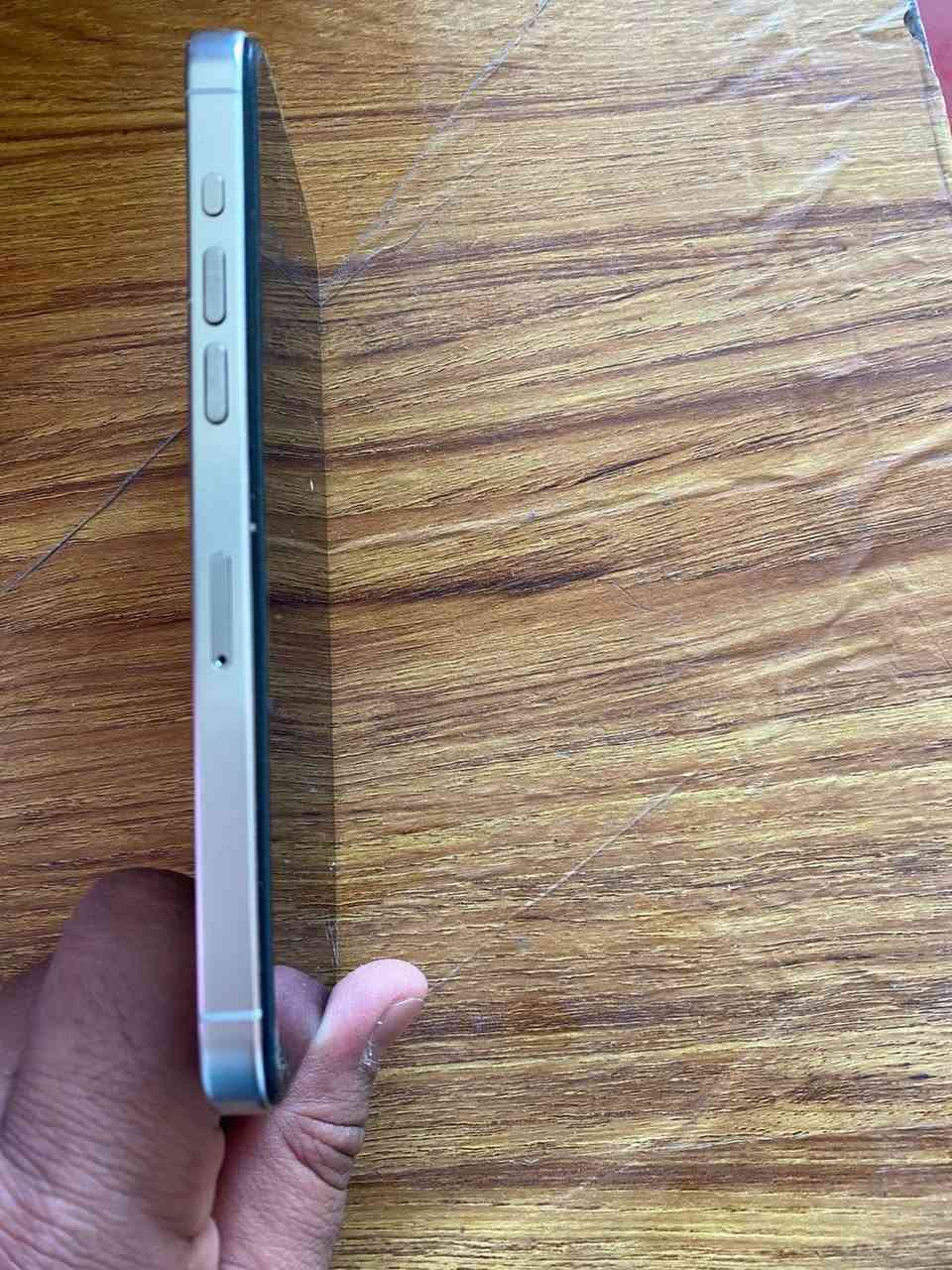 سلام عليكم آيفون 15بروماكس الجهاز نضيف مبدل شاشه وبطاريه السعر675وبي مجال رقم الهاتف ***********بي واساب
