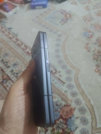 سامسونك فولد 5 ذاكره 512 دبل شريحه شرق اوسط بدون.ملجقات نظيف جدا بيه ب...