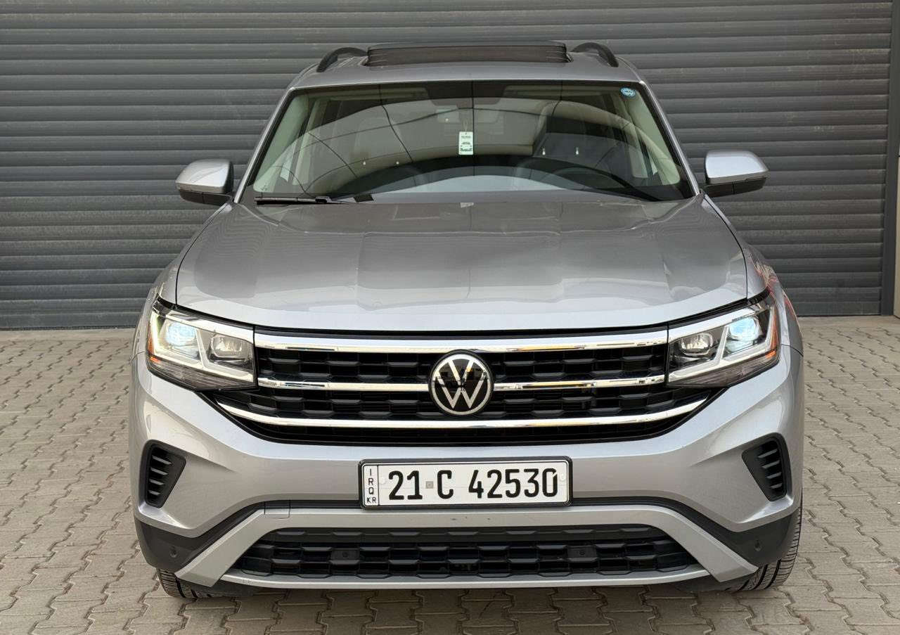 السلام عليكم
+‏ Volkswagen Atlas 2022 Se

فول مواصفات السياره للأخير كامل مواصفات 
وراد أمريكي حادثها ربع البنيد بدون دواخل بدون شواصي
الايرباكات كلهة مرجعهة بلادي
حجم المحرك: V6 سلندر(3.6L) دبل اكسل
ماشي 41 الف كيلو متر حقيقي 
مواصفات السياره:
1-بانورما كامله 
2-حساسات امامي خلفي 
3-رادارات إماميه وخلفيه 
4-كامره خلفيه
5-عداد ديجتال 
6-شاشه داعمة لنضام Apple car play و Android Auto 
7-قياده ذاتيه وشبه ذاتيه
8-تثبيت سرعه 
9-هاند بريك بصمه
10-نضام تكييف إلكترون 
11-كشتات تدفئه 
12-تشغيل عن بعد 
13-لد نهاري
14-تشغيل بصمه 
15-شحن لاسلكي وسكلي 
16- 7راكب
 17-Auto stop

Minual light
Auto light
مكان السياره سليمانية
هاتف: ***********
رقم: سليمانية 21 سنويه الى 2028

السعر ٢٤٠ بيه مجال بسيط
