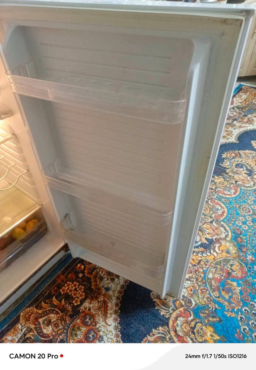 سلام عليكم ثلاجه للبيع 225 بيه مجال م الصدر حي لاكراد ***********
