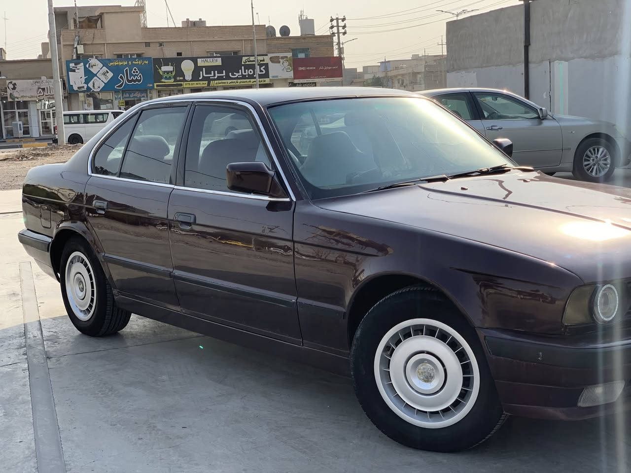 BMW525
مۆدێل 1992
گێر عادی 
دوو جام کارەبا  
رەقم ھەولێر 
مەکینە کەپس 
بیلاد 525


**إذا كنت صاحب هذا الإعلان وتريد حذفه لأي سبب، رجاءا أرسل رسالة إلى الدعم الفني**
