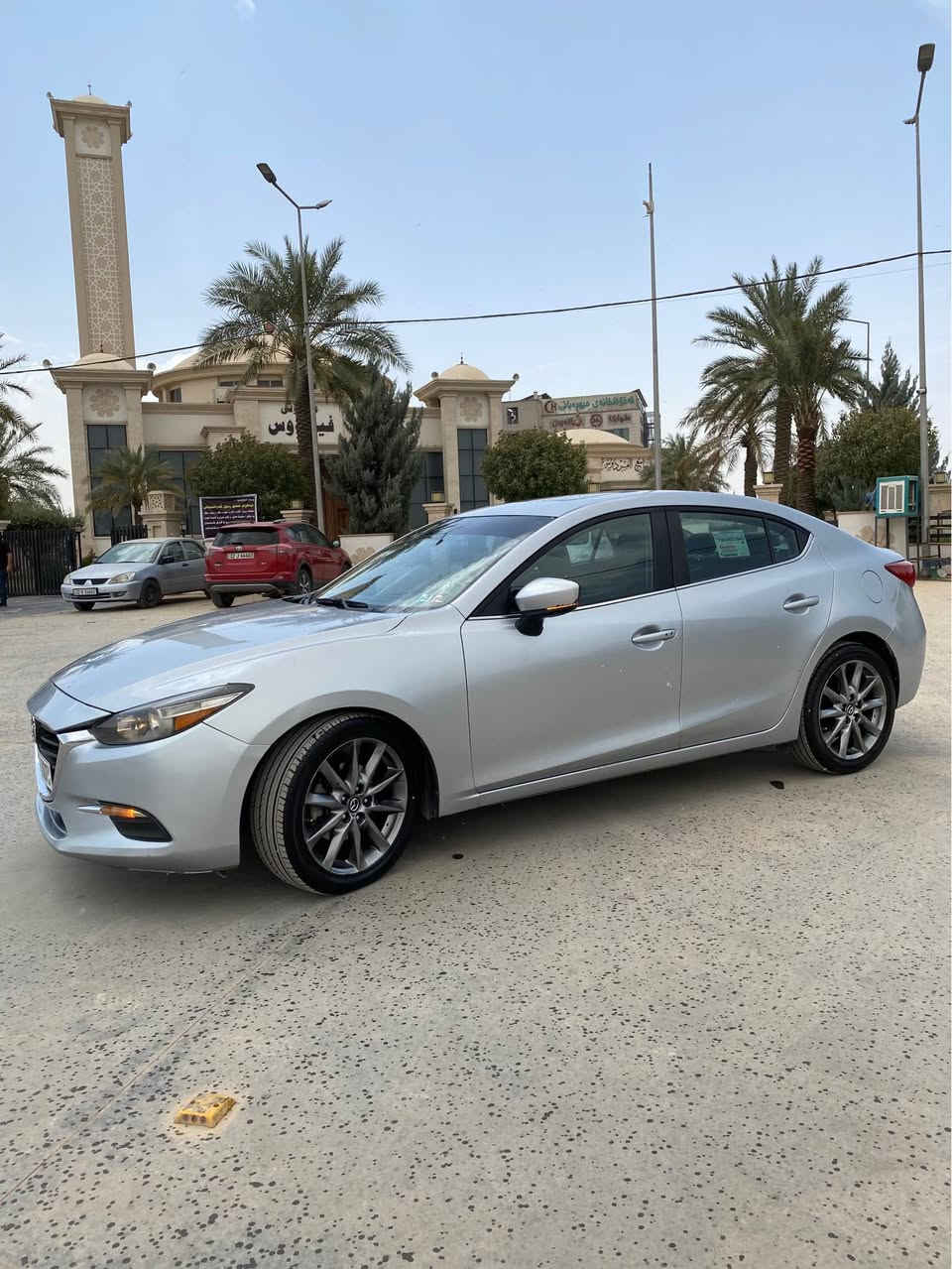 للبيع او مراوس ❗️
• مازدا 3 2018 
•محرك 2500  Sky Active / Sport
•وارد امريكي 
•ماشيه 120 Km
•فتحة سقف
•سماعات Bose
•رادار امامي 
•بصمة تشغيل /ابواب 
•هندبريك بصمة 
•شاشه تدعم كاربلي 
•كشنات جلد تدفئه 
• نقطه عمياء 
•السياره حادث سرقة بامريكا بدون لغود وشواصي وهنا بالعراق الباب سايق والخلفي ابيع حزام سياره جاهزه من كلشي مكاني بغداد حي الجهاد 
*********** بغداد, العراق
