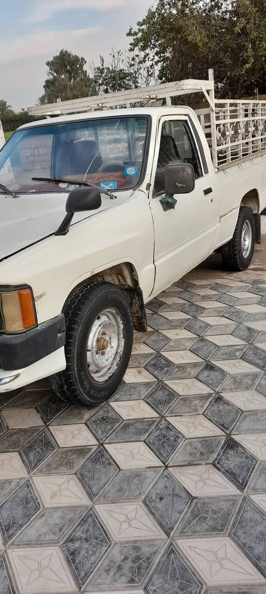 السلام عليكم  موديل ١٩٨٥  كير مكينه اكسن مكفولات تحويل مباشر  بسمي  سنويه لل ٢٠٢٨  ترهم مراوس بكيا  ٦ جنكال 
***********
