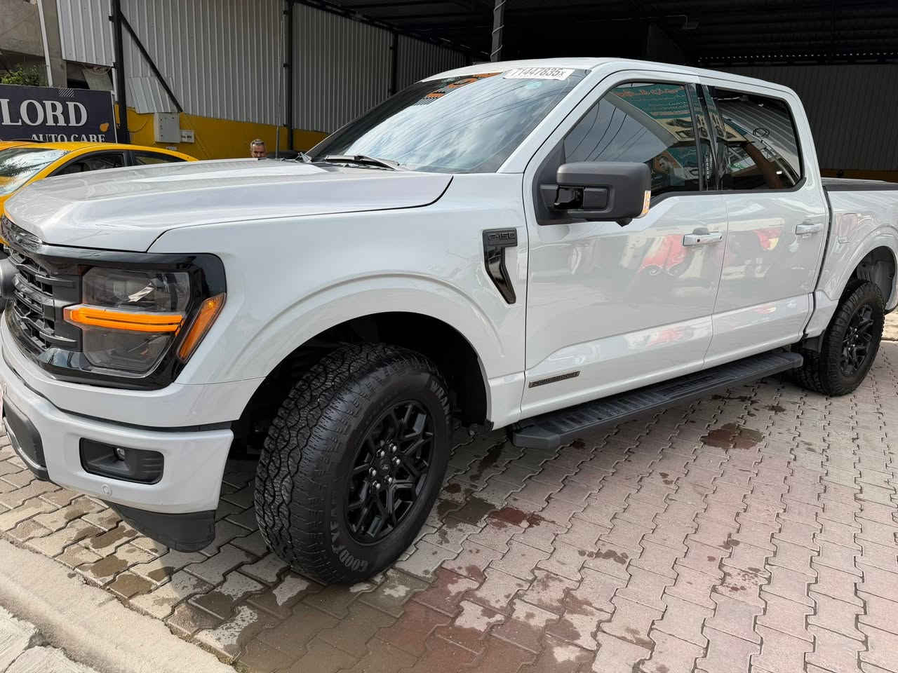 للبيع فورد f150 هايبرد
موديل 2024

فورد F-150 xlt 

محرك V6 سعة 3.5 توين توربو هايبرد

الممشى 2900 ميل 

باب طويل بدي قصير

لون سمنتي

المواصفات

▪️حساسات امامي وخلفي

▪️کامرات 360

▪️رادارات امامي وخلفي وجانبي

▪️مثبت سرعة تفاعلي

▪️دفع رباعي و ثنائي 

▪️دبل ثقيل دبل خفيف

▪️تدفئة المقاعد الامامية

▪️مقاعد بحركة كهربائية كاملة

▪️تحكم كهربائي لعجلة القيادة

السيارة جاملغ و بنيد صبخ بدون واخل 

رقم شاصي 1ftfw3ld7rfa49764

سيارة كاتي بدون رقم 3 شهر باقي تترقم شيمالي

سعر 340 شوية بي مجال

رقم المالك :***********
