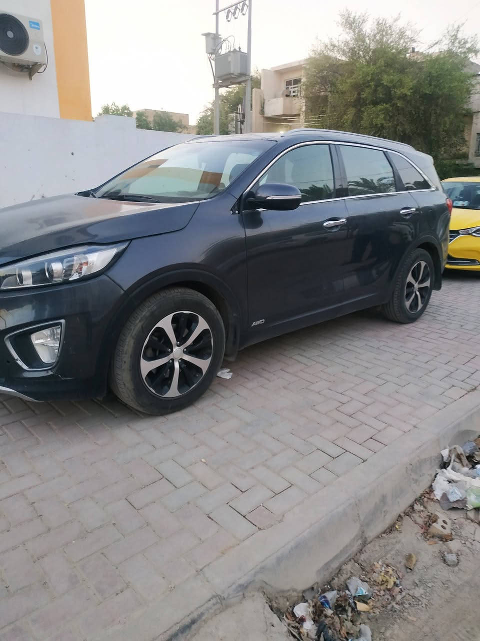 السلام عليكم سورنتو امريكي بيه ثلاث قطع تبديل مكينه مفتوحه سته سلندر جي تي اي سياره فول عده الرادار 
ملاحظه اني مكلف بلنشر هذا رقم صاحب السياره 
*********** ابيع أو مراوس اب سياره صالون
