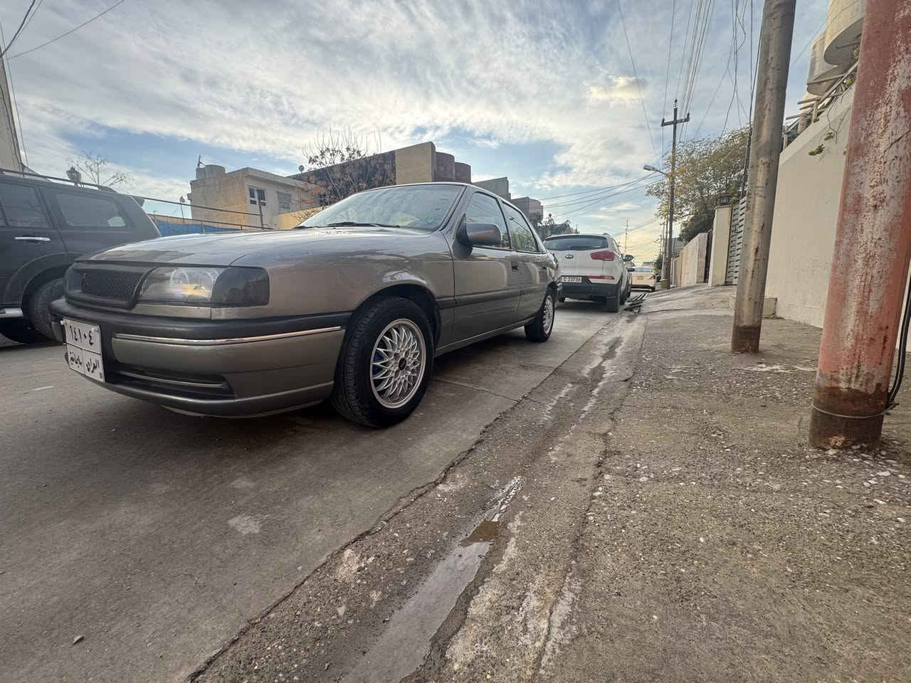 للبيع اوبل فكترا موديل 1993 كير عادي محرك 2000 سياره صبغ عام للجمالي بدون ضربه بدون خياس رقم سليمانيه سنويه هزه جديد لحد 2027  سعر 55 و بي مجال رقم ***********
