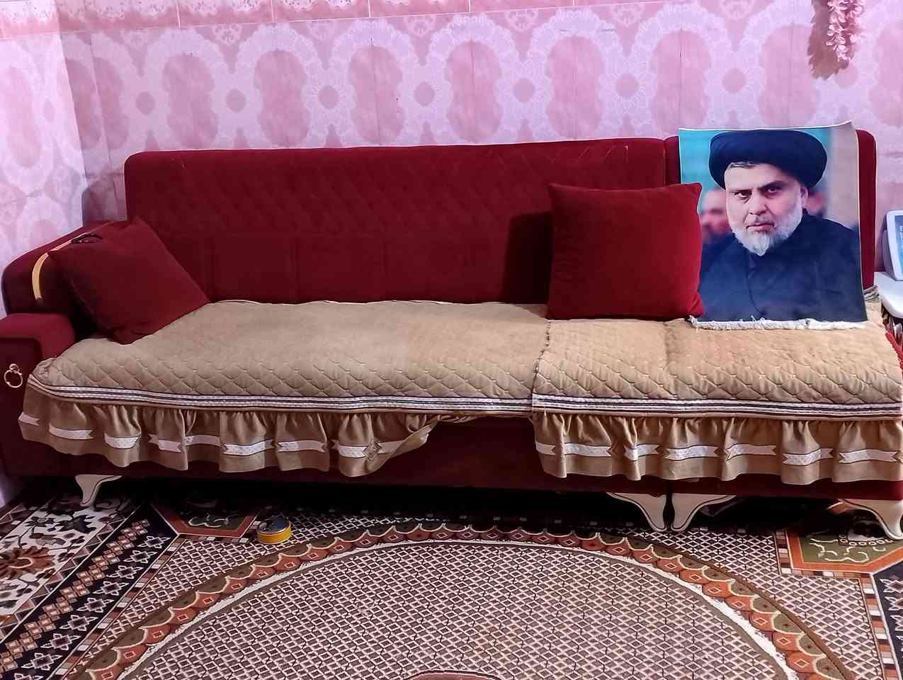 سلام عليكم غراض منزليه البيع طخم 2مثل ماموضح بلصور احمر ورصاصي
وثلاجه زغيره السعر خاص مكلف بلنشر ***********
