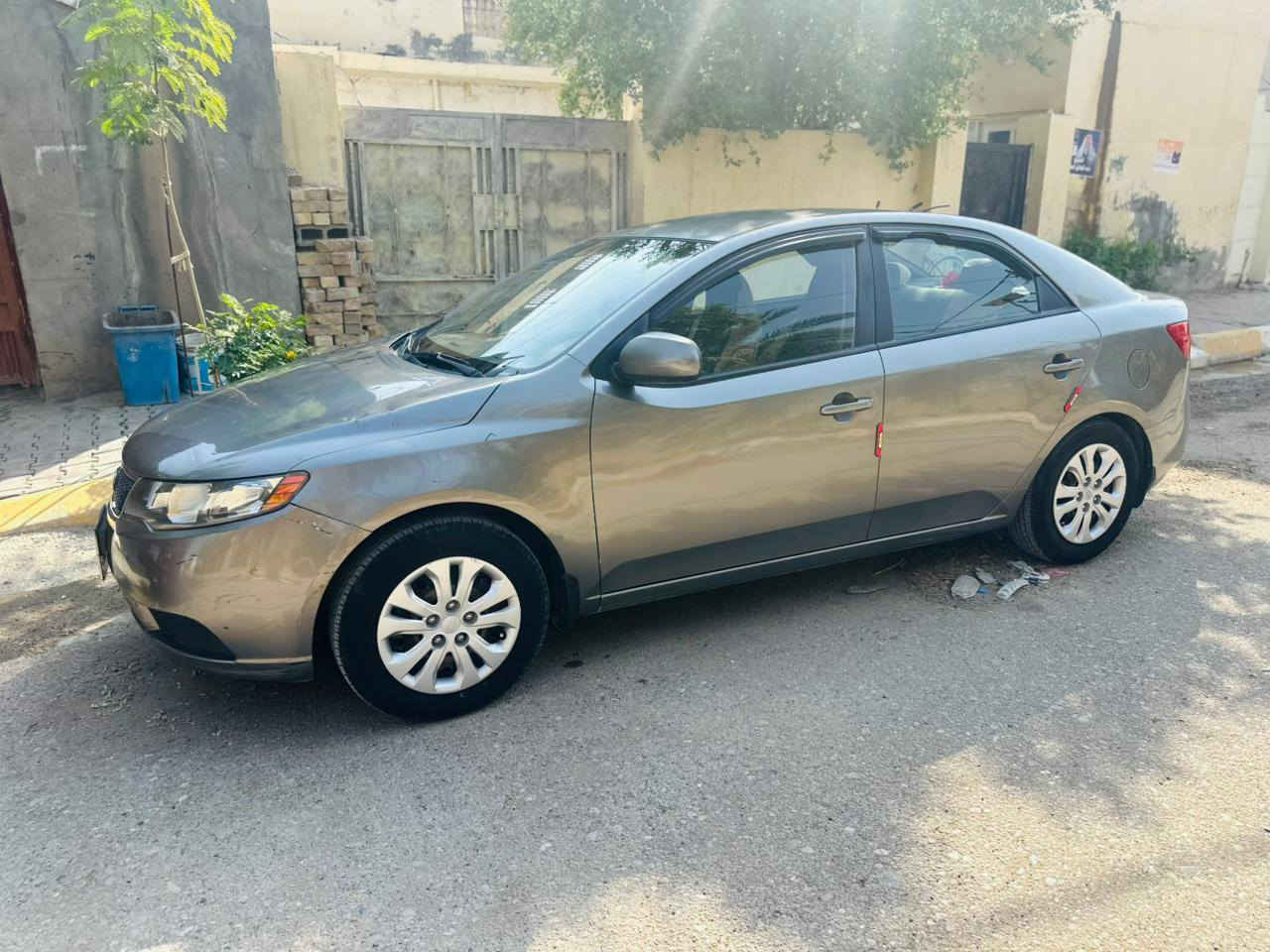 كيا فورتي 2013
لون نفطي 
تدفئة تبريد بلاد 
ظرر دعامية خلفية 
بدون صبغ سيارة حلوة ونظيفة وبسمي رقم ديالى مشروع وطني  سيارة اقتصادية وحلوة 
اخواني مكلف بلنشر
للتواصل مع صاحب السيارة  ***********
السعر 108$ 
مكان السيارة ديالى دلي عباس بلاد, صلاح الدين
