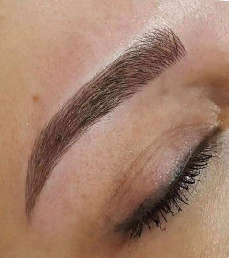 🚨🔥 تنبيه لبنات كربلاء… أقوى عروض العيد وصلت في صالون فدك! 🔥🚨
إذا تريدين إطلالة تخطف الأنظار بالعيد وبأسعار ما تتكرر، لا تفوتين عروضنا الخاصة لفترة محدودة… احجزي قبل الزحمة 💄✨
🌸 العناية بالبشرة
• حف وتنضيف البشرة + جلسة ملكية 10,000
• جلسة تقشير كاربوني 10,000
• جلسات الديرمابن لعلاج الوجه 25
(للكلف – الإضاءة والنضارة – آثار حب الشباب والندب)
💇‍♀️ الشعر
• قص وسشوار 5,000
• الميش بجميع ألوانه
الشعر القصير 25
الشعر المتوسط 35
الشعر الطويل 40
• صبغ توحيد الشعر
قصير 15
متوسط 20
طويل 25
• سحب لون بارد
قصير 20
متوسط 30
طويل 40
• تغذية وتسريح بضمان المدة
شغل يدوم أكثر من سنتين وآمن للأطفال والحوامل
الشعر القصير 35
الشعر المتوسط 45
الشعر الطويل 75
👂 خدمات إضافية
• ثقب الأذن 5,000
✨ التاتو والوشم بضمان اللون والحبر
جلسـتين 30
(فايبروز – مايكرو – بلوك – تحشا بأنواعه)
✨ خدمات الحواجب والشفاه
• مسح الحاجب بمادة بلون الجلد بضمان – جلستين 25
• تحديد وتوريد الشفاه بضمان اللون – جلستين 30
🖤 جميع أنواع الوشم
السعر حسب حجم القطعة
📍 الموقع: كربلاء – حي الكرار
مقابل شركة نوفس فرع كوزمتك أوشاك
مقابل بيت بي درج حديد – الصالون بالطابق الثاني
📞 الحجز والاستفسار:
***********
واتساب – اتصال – ماسنجر
✨ صالون فدك… جمالج بالعيد يبدأ من عدنا ✨
