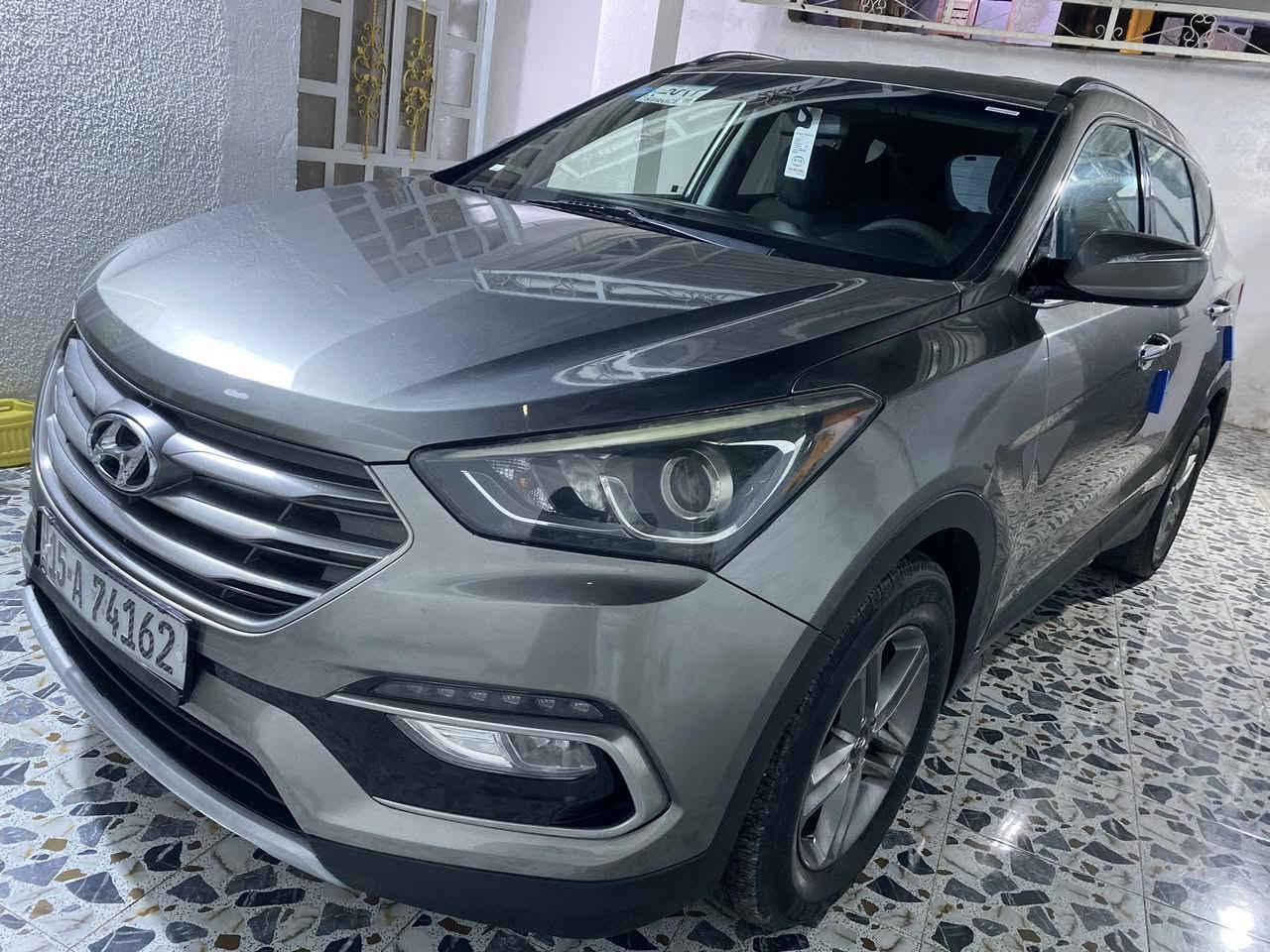 السلام عليكم للبيع فقط 
سنتافيا 2017 امريكي 
رقم انبار باسمي 
صبغ 5 قطع بدون ارباك بدون داخل حادثها جاملغ وباب فقط 
محرك 2400 جاهزه ع الاخير 
مكان السياره بالرمادي 
السعر 127 بي مجال بسيط 
***********
