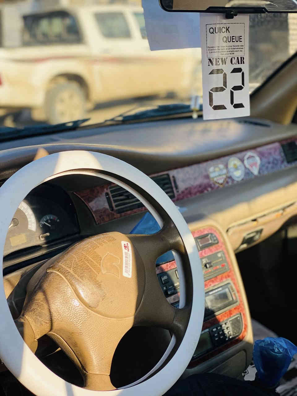 سمند موديل 11 للبيع كير ومكينه جدد المكينه ستوهة مجفته بعدهة عله السحك تخم تاير جديد ابو خط الابيض كهربائيات كلهة شغاله صدرهة حلو دواخل جدد 
المكان بغداد مدينه الصدر 
السعر 28 وبيهة مجال 
الرقم ***********
