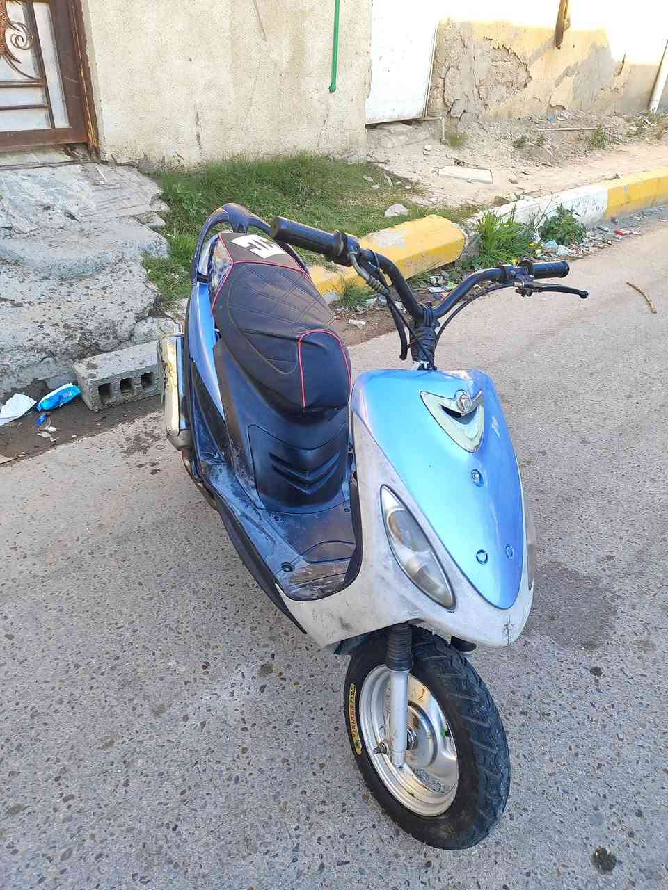 السلام عليكم دراجه ماكس منغولي امزوده للبيع المكان كربلاء حي العامل السعر 350وبيهه مجال شغاله كهربائيات نكره سلف وهندر... ***********
