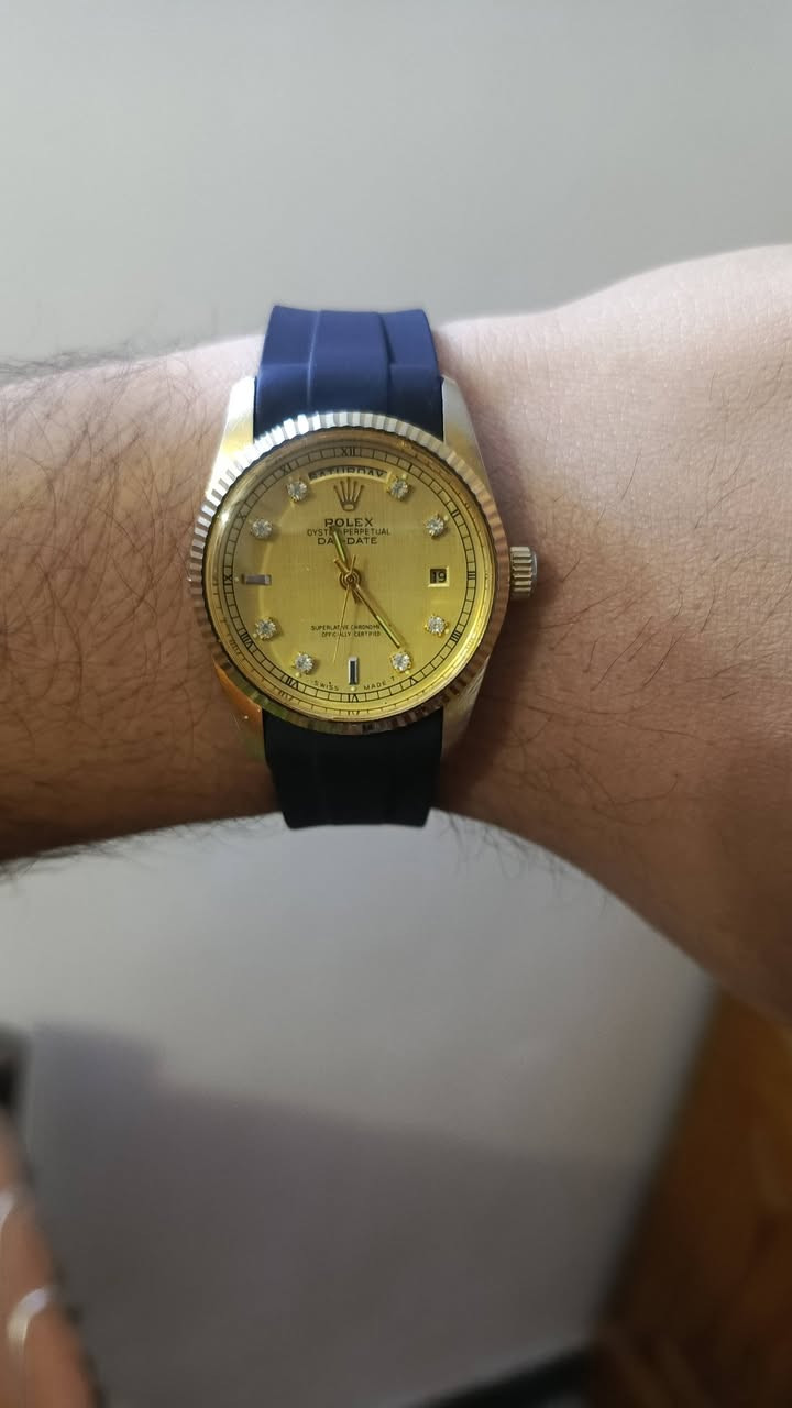 رولكس اصلي سير ربر مكينه ياباني اصلي مختمه اميال لمنوس منفذ يومي وشهري قفل بحري ضد الماء شرط ضمان اصلي (سعر 30 الف) ساعه مال باله وعندي تصفيه بضاعه


**إذا كنت صاحب هذا الإعلان وتريد حذفه لأي سبب، رجاءا أرسل رسالة إلى الدعم الفني**