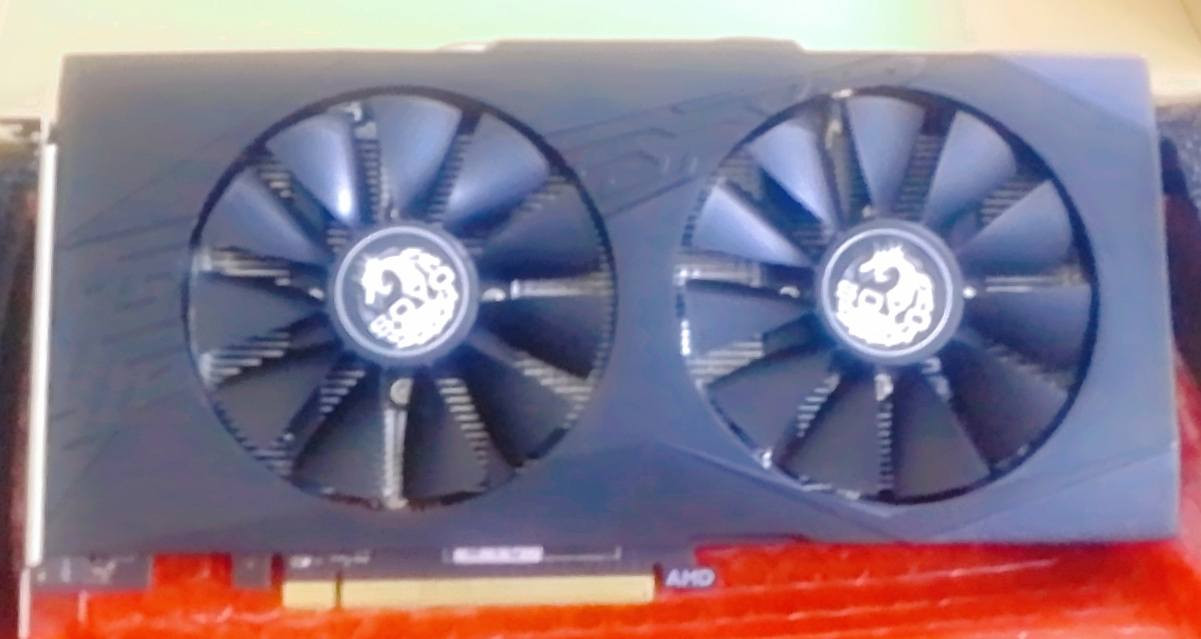 كارت شاشه RX580 8GB   بهل شكل هذه جديد متواجد خاص او واتساب ***********
