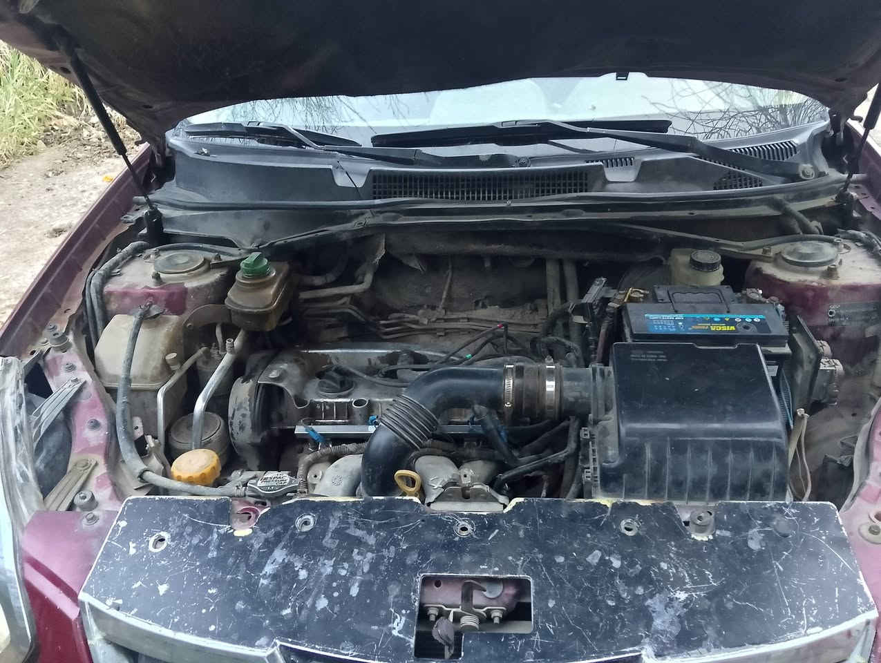 شيري تيكو13 رقم دولي سنويه جديدة كير كهربائي محرك خير من الله باسمي الكشر بي طخات  ومصلح ومصبوغه عام بيهه خياس قليل حداديه وسط غرفه حلوه تبريد شغال للبيع ب42 ورقه مكانهه بغداد جسر ديالى القديم ***********
