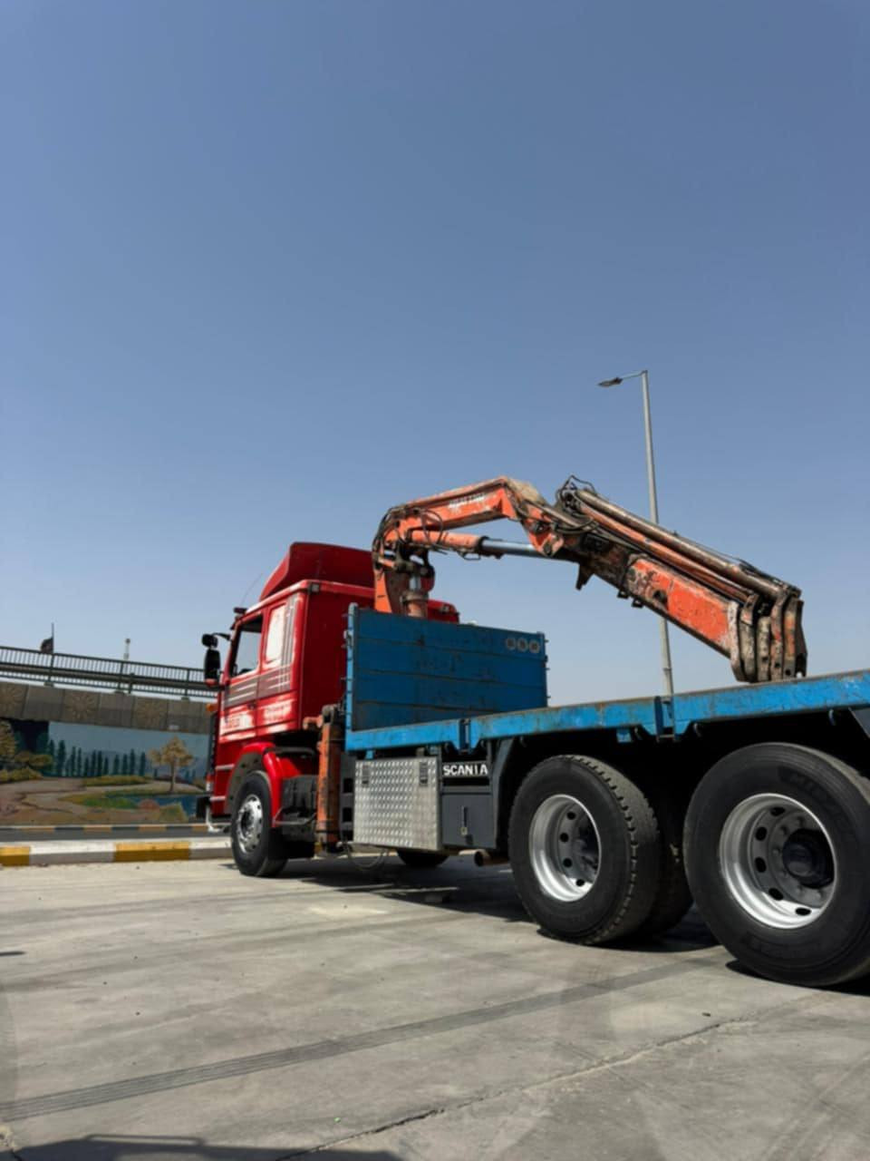 سلام عليكم كرين للبيع سكانيه 113
سرائيلي كرين 13طن 4سلايت هدوليك سياره جاهزه للعمل مكاني كوت مكلف بل نشر ***********
