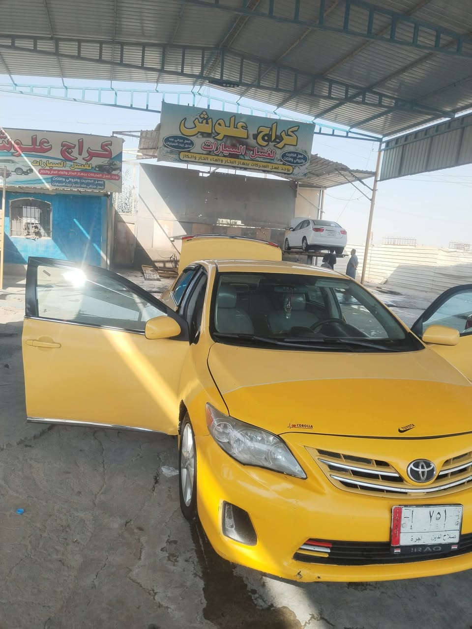 كورلا البيع موديل 2011 تفاصيل على رقم ***********

