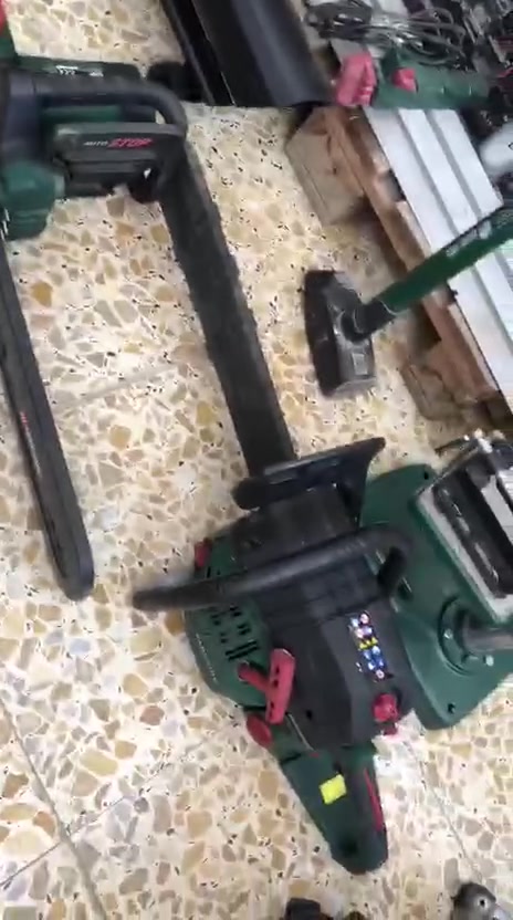 مناشير قطع: كهرباء/بنزين/شحن
كلشي متوفر


**إذا كنت صاحب هذا الإعلان وتريد حذفه لأي سبب، رجاءا أرسل رسالة إلى الدعم الفني**