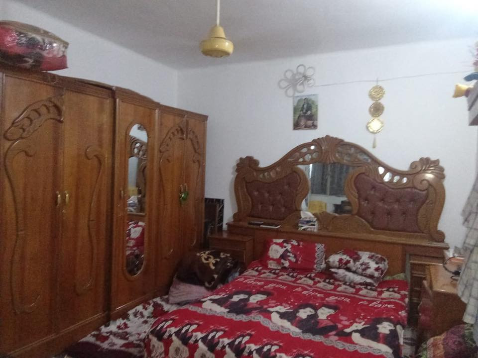 بيت للبيع طابو ملك صرف المساحه 55 متر العنوان الشعب الديوان شارع العياده السعر 65 للاستفسار ***********
