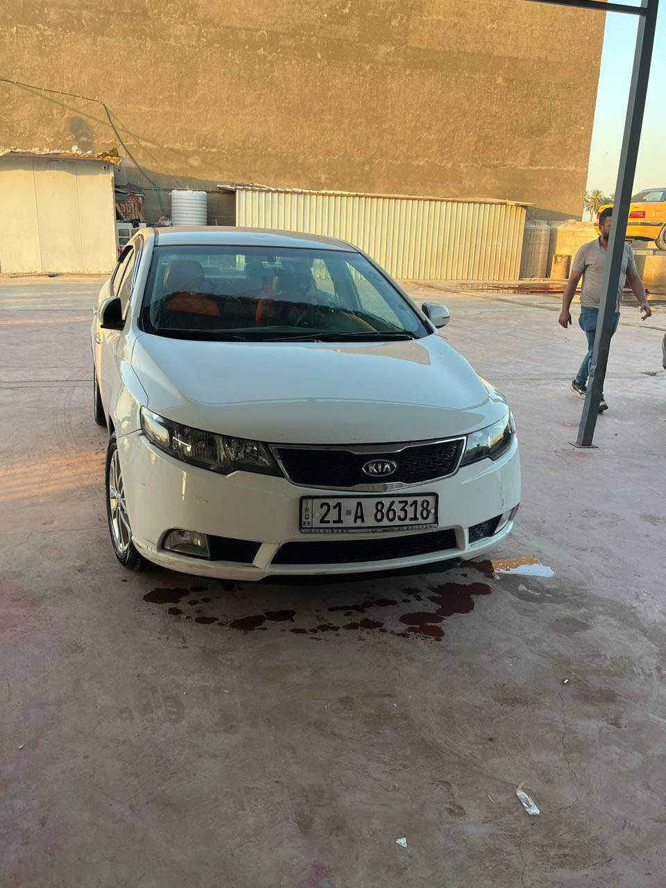 سيراتو 2011 نظيفة رقم سليمانية 

***********

 گير ومكينة وصدر جديد  
النوع: كيا سيراتو (Kia Cerato)
الموديل: 2011
• المشي: 208,000 كيلومتر.
• الحالة الميكانيكية: المكينة، الگير، الصدر والتـايرات كلهن جـديـدات. السيارة جاهزة .
الصبغ:
السيارة بيها بس 3 قطع صبغ (تجميلي):
1. ربع باب السايق.
2. جاملغ خلفي جهة السايق.
3. نص الباب اللي ورا السايق.

ملاحظة: الشاصي والدواخل مكفولات.

 95  وبيه مجال بسيط جداً للجادين فقط.
للاستفسار أو المعاينة: [***********]
المكان: [بغداد ، المدائن ، جسر ديالى القديم]

***********

#كيا #سيراتو #للبيع #سيارات_العراق #Cerato بغداد, العراق
